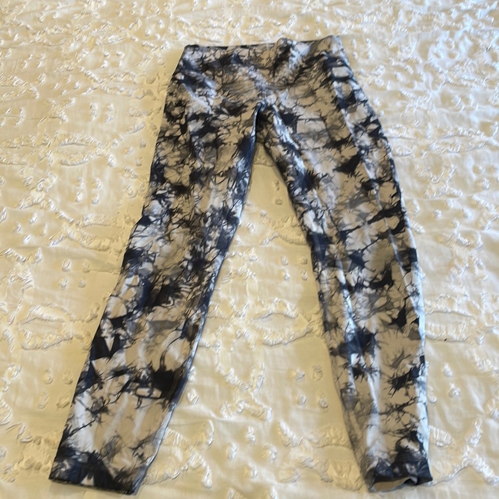 Lululemon Tie Dye Wunder Under